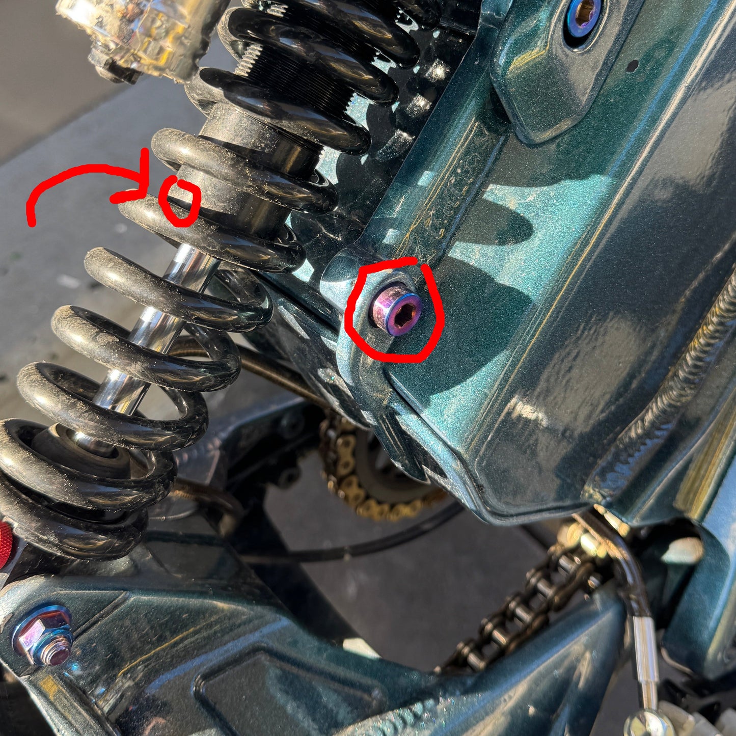 Titanium Talaria XXX Battery Lid/Hatch Bolts