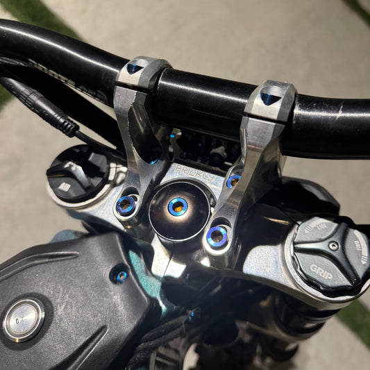 Titanium Stem Lock Bolt