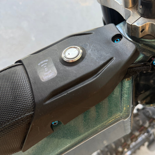 Titanium Ignition Cover Bolts (All Emoto)